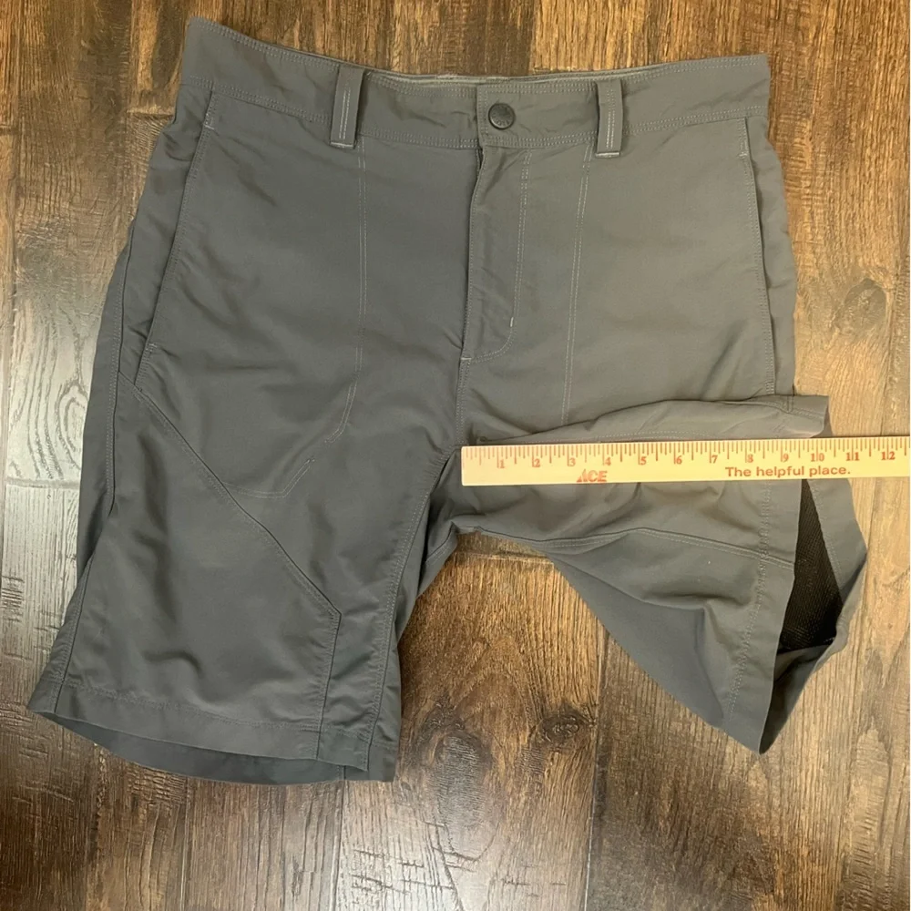 The North Face Men's Hiking Shorts Size Men’s 32 Color Gray